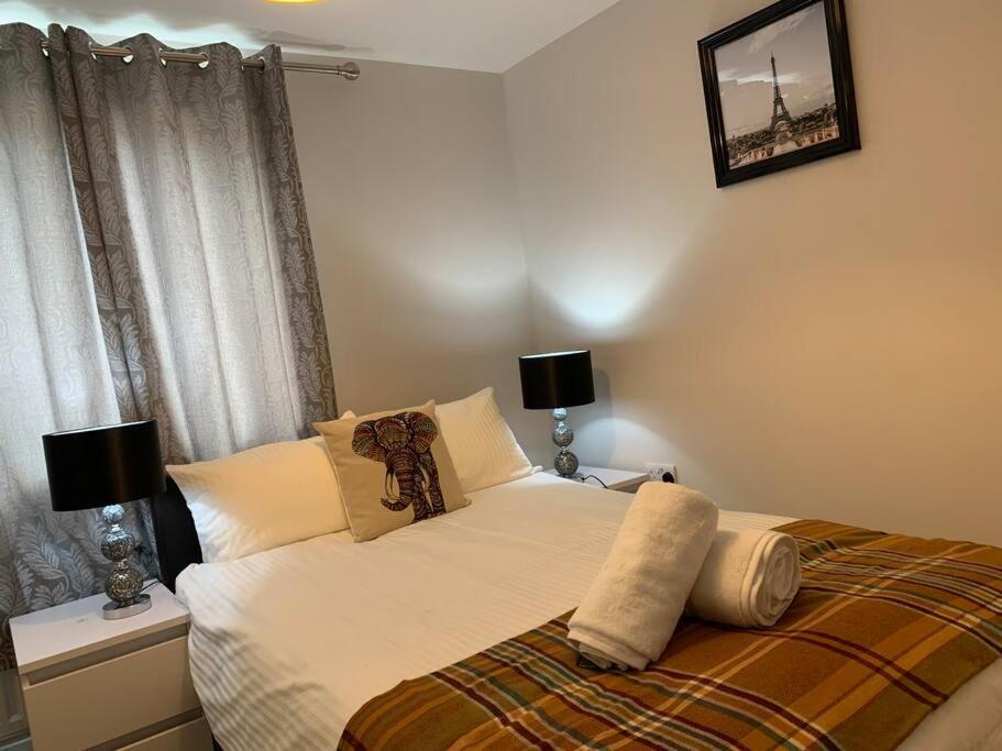 Aqua Dreams - Serviced Luxury Modern Belfast City Centre 2 Bed Apartment Eksteriør billede